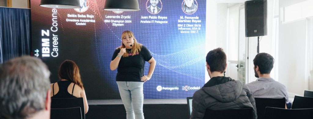 "Me gustaba mucho enseñar y compartir mi conocimiento con otras personas". Mafer Martínez.